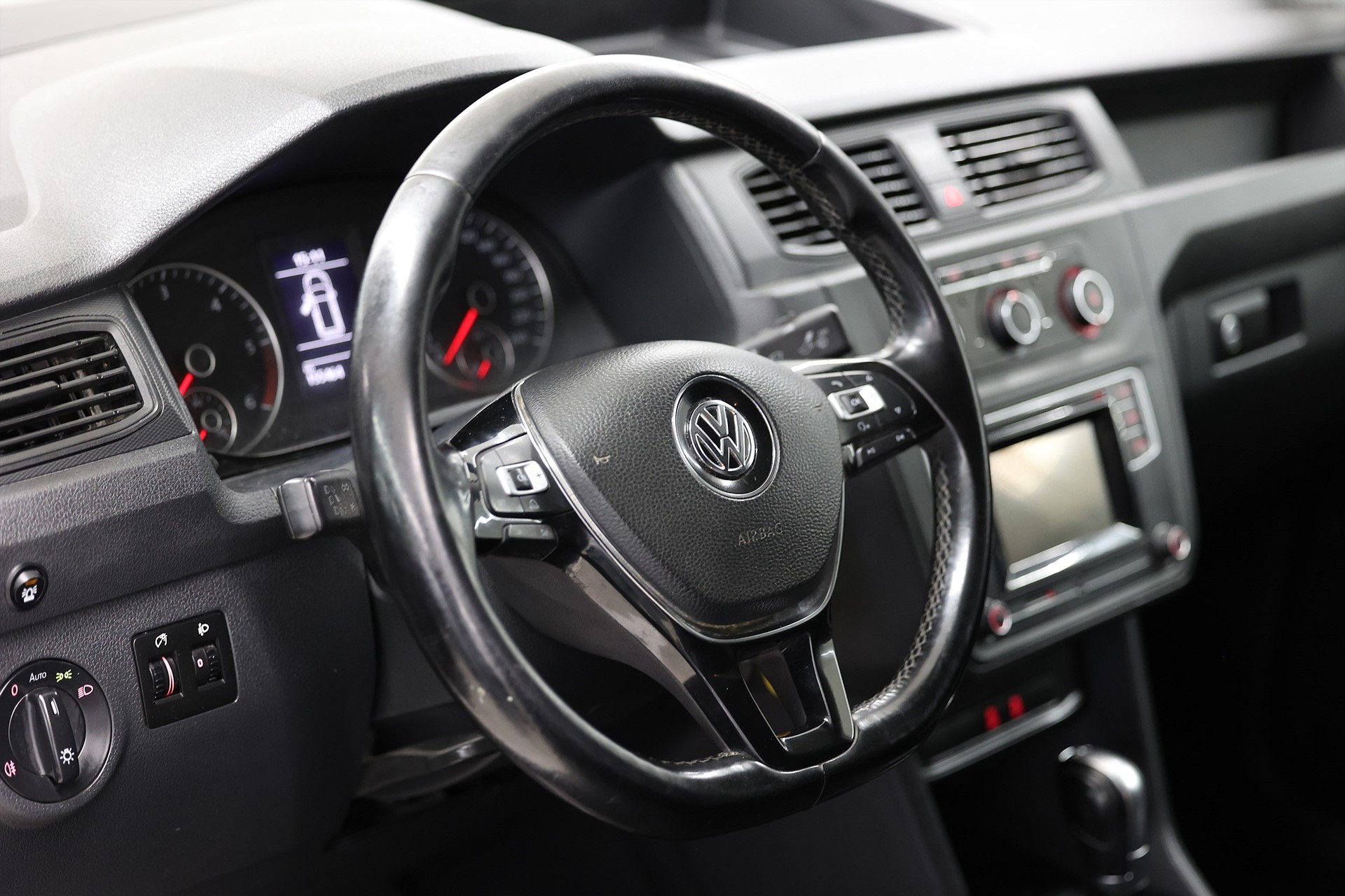 Volkswagen Caddy Maxi 2.0 TDI 4M 102hk V-inrett Värmare Drag LEASBAR