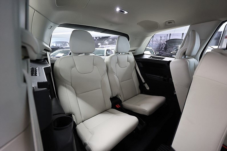 Volvo XC90 B5 AWD 250hk Inscription 7-sits H/K Orrefors MOMS