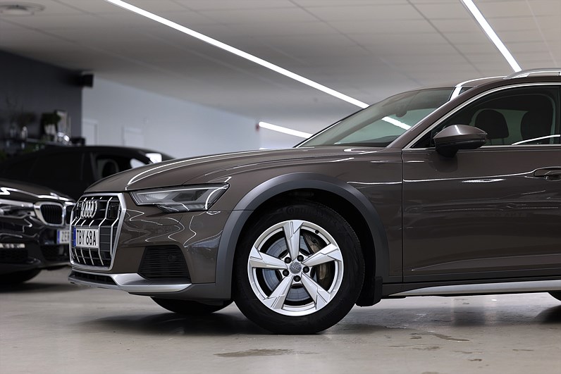 Audi A6 Allroad 45 TDI Q 231hk Värmare Luftfjädring Drag MOMS