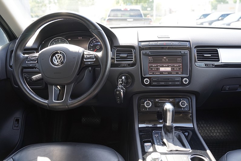 Volkswagen Touareg 3.0 TDI 4M 204hk Premium Skinn Värmare Drag