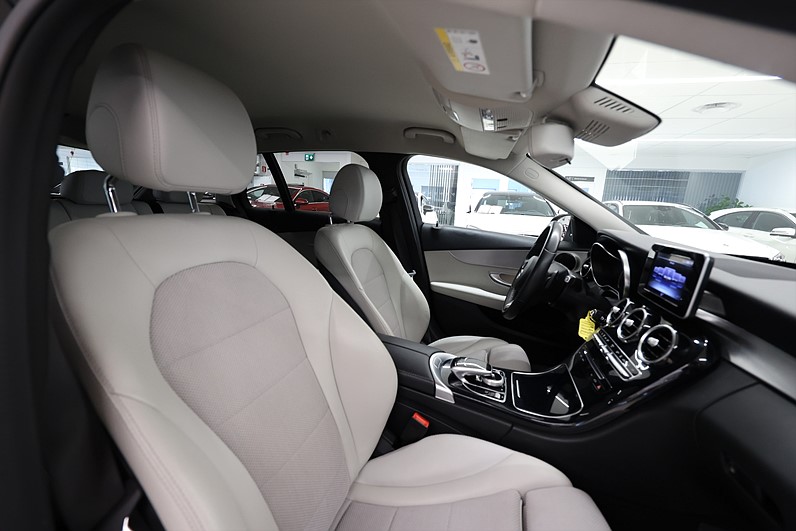 Mercedes-Benz C 220 d T 170hk Avantgarde Värmare LED High Performance
