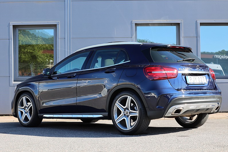 Mercedes-Benz GLA 200d 136hk AMG Sport Pano PDC