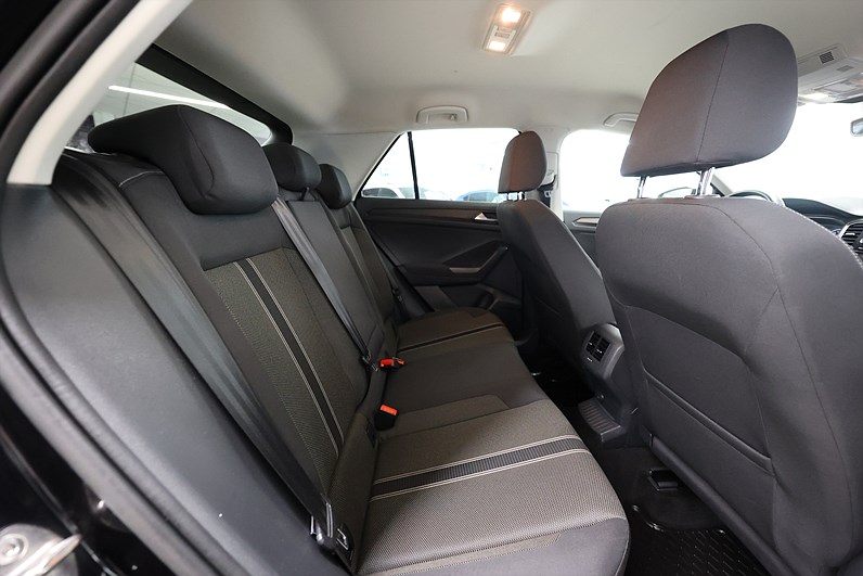 Volkswagen T-Roc 2.0 TSI 4M 190hk Comfort Plus Värmare Drag B-kamera