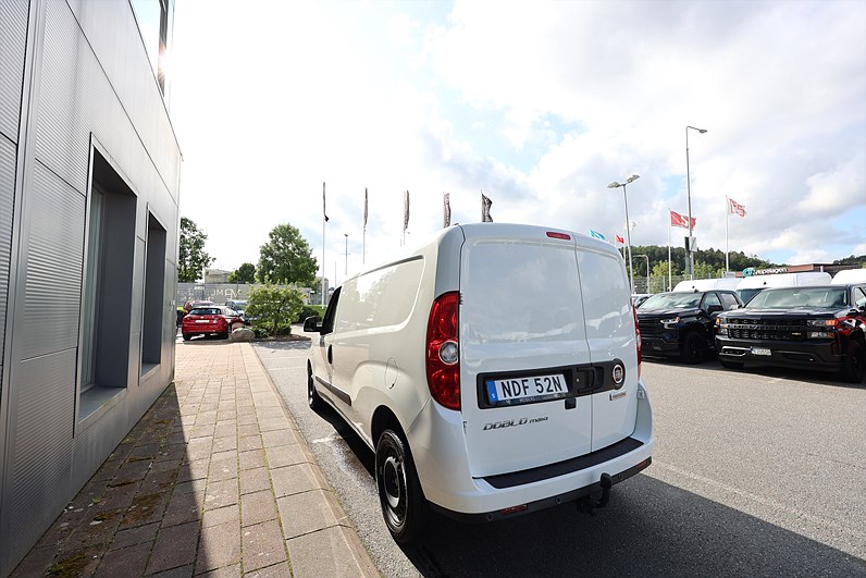Fiat Doblo Van Maxi 1.6 MJT 105hk L2H1 B-kamera Drag MOMS