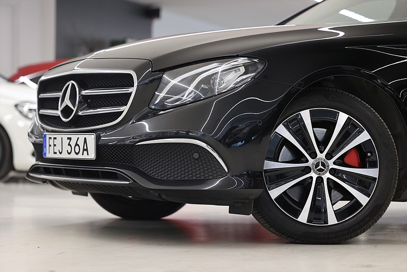 Mercedes-Benz E 300 e Sedan 320hk Avantgarde Widescreen Navi