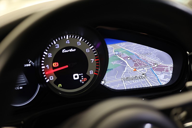 Porsche Panamera Turbo Sport Turismo 550hk Pano BOSE PDK HUD