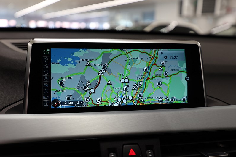 BMW X1 xDrive 25d 231hk Sport Line HUD Navi B-kamera Drag
