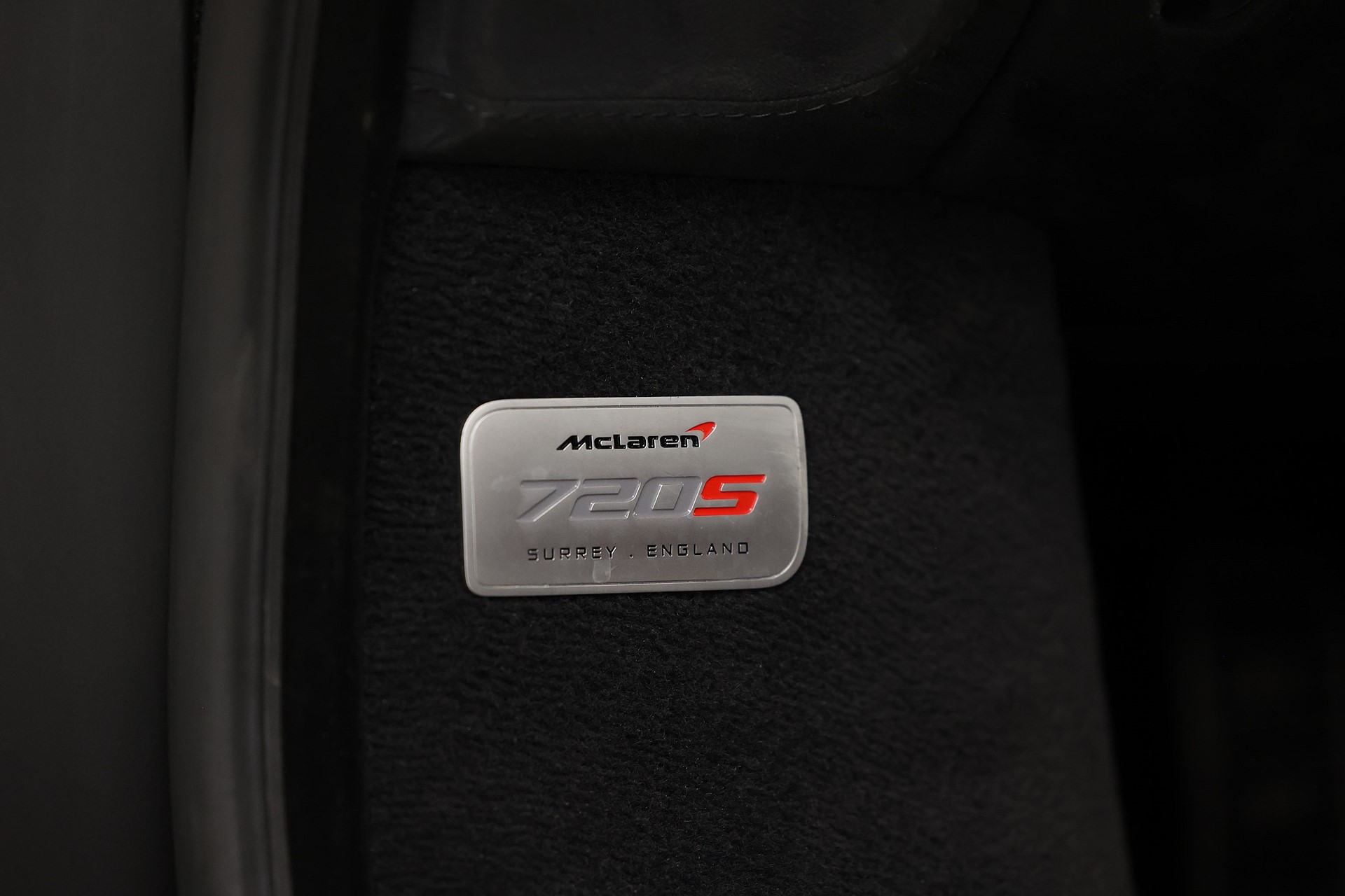 McLaren 720S Coupé Performance MSO Carbon Fibre B&W