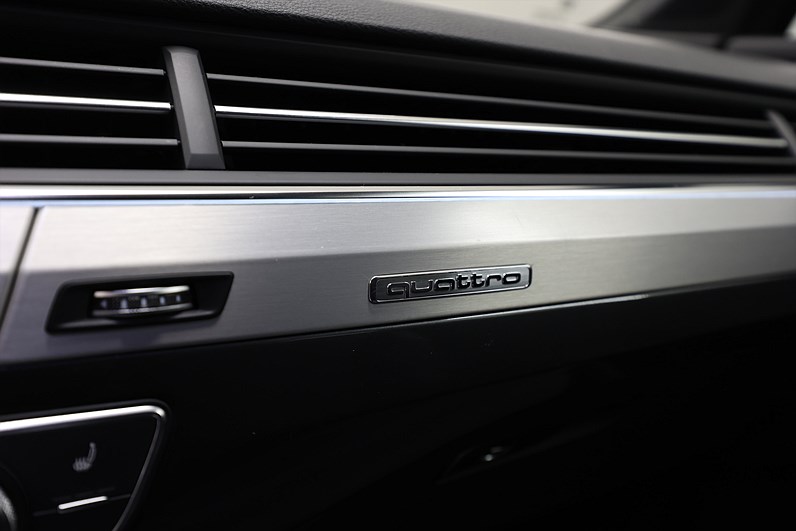 Audi Q7 3.0 TDI Q 272hk S-Line BOSE 7-Sits Cockpit Drag Värmare