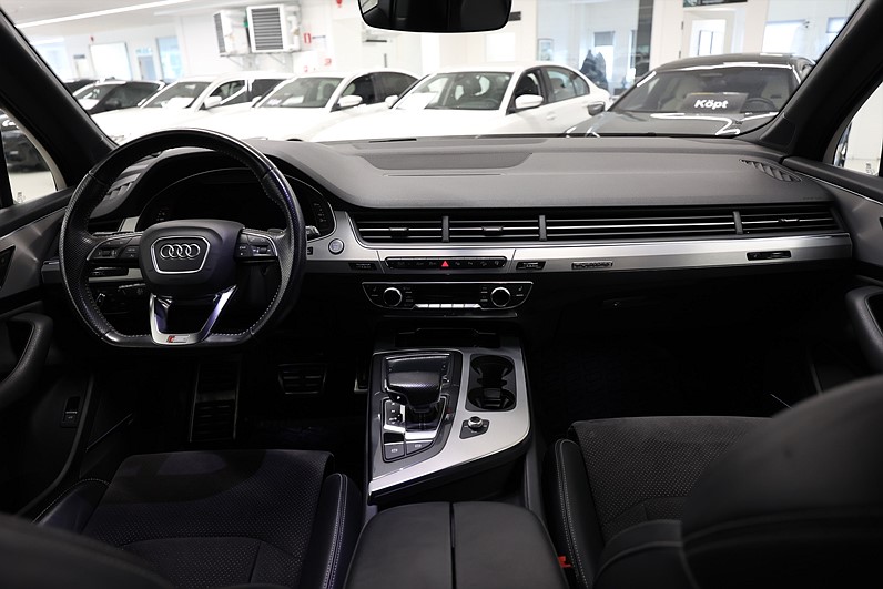 Audi Q7 3.0 TDI Q 272hk S-Line BOSE 7-Sits Cockpit Drag Värmare