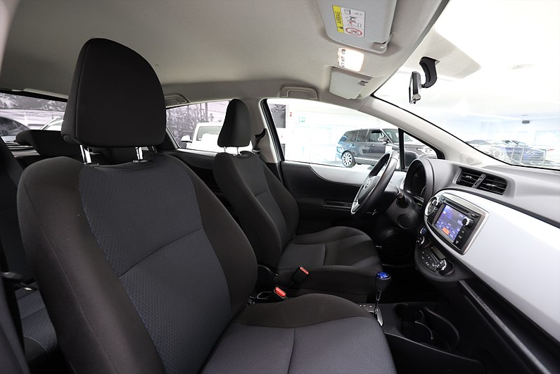 Toyota Yaris 1.5 HSD 101hk Active B-kamera Årsskatt 360kr