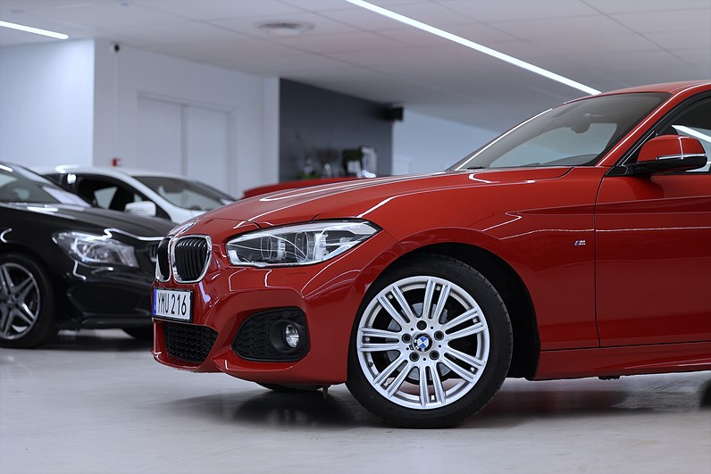 BMW 118i 136hk M Sport Shadow Line Hifi PDC Årskatt 536:-