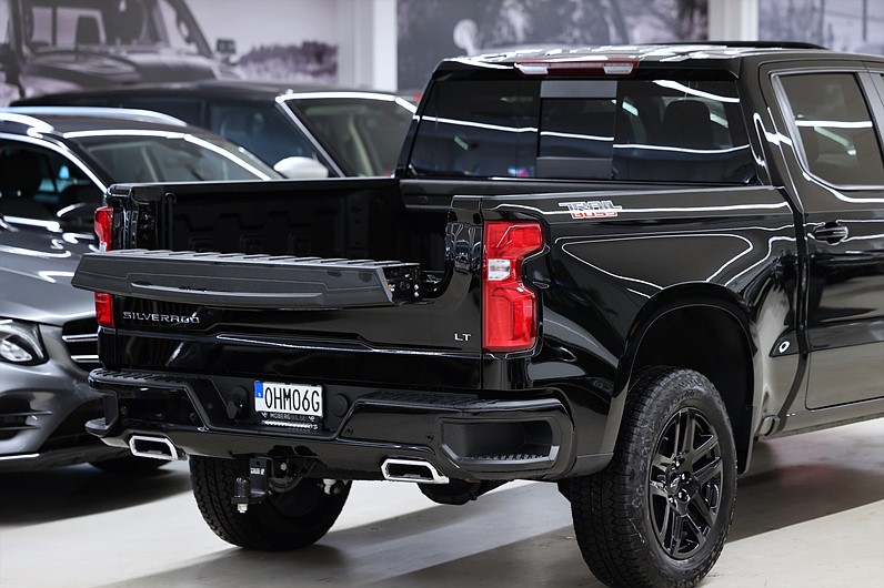 Chevrolet Silverado Trail Boss 6.2L V8 Z71 Off-Road Tailgate