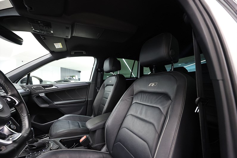 Volkswagen Tiguan 2.0 TDI 4M 190hk R-Line Cockpit HUD Dynaudio