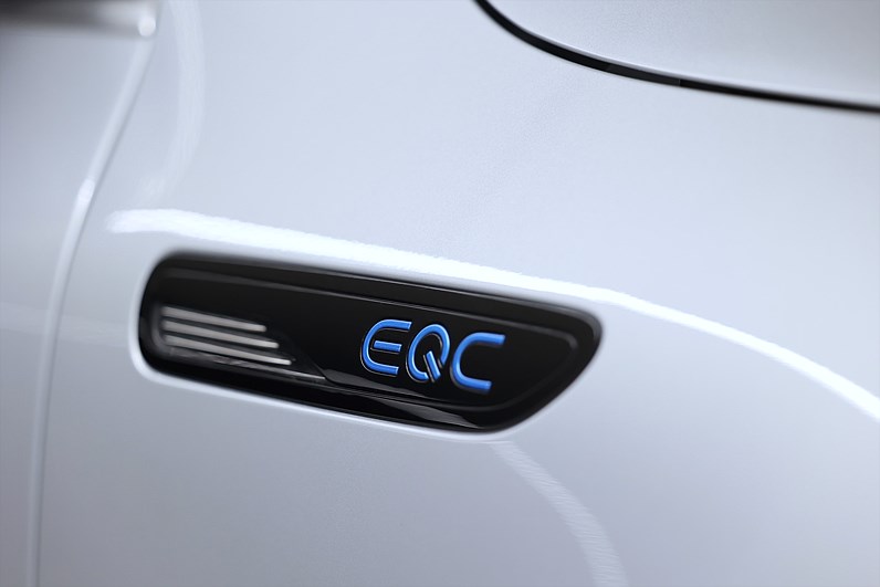 Mercedes-Benz EQC 400 4M AMG Premium Plus LEASBAR Drag