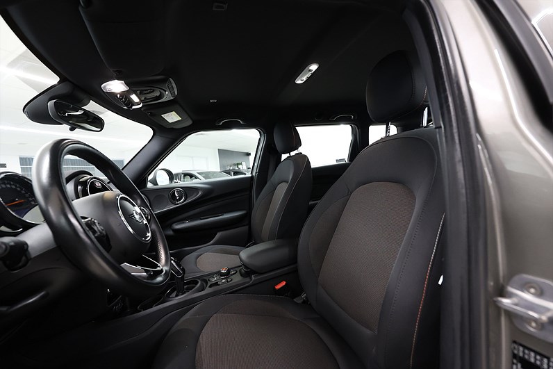MINI Cooper Clubman 136hk Essential Salt II PDC Drag Keyless