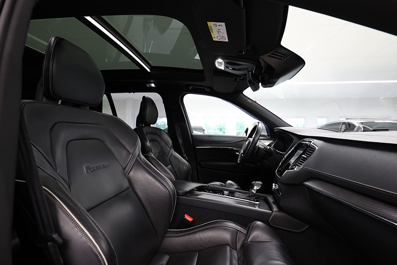 Volvo XC90 D5 AWD 235hk R-Design HUD Pano B&W Drag Luftfjädring