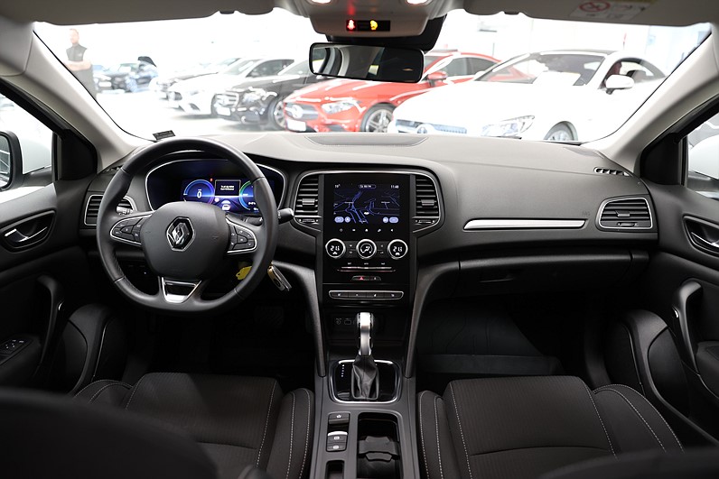Renault Mégane E-TECH Plug-in 160hk ZEN Navi Värmare PDC