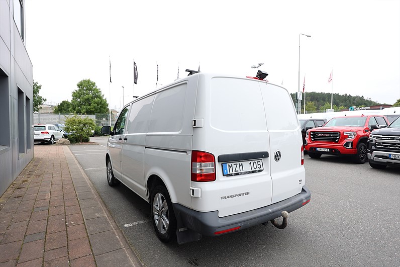 Volkswagen Transporter 2.0 TDI 140hk Värmare B-kamera Drag