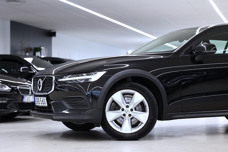 Volvo V60 Cross Country D4 AWD 190hk Momentum SE II Drag VOC