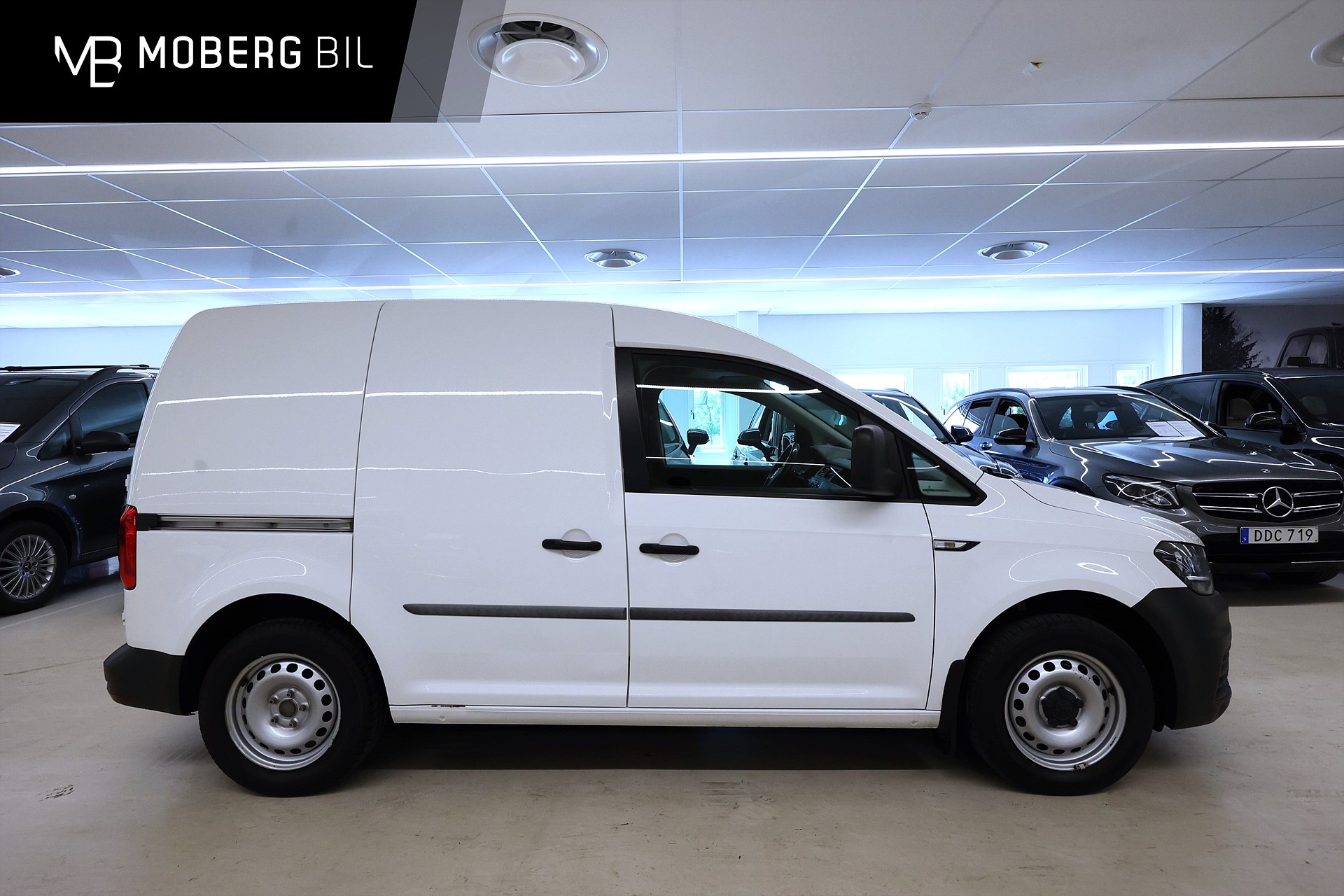 Volkswagen Caddy 2.0 TDI 102hk V-inrett Värmare Drag MOMS