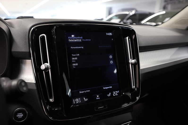 Volvo XC40 D3 AWD 150hk Momentum Drag Värmare PDC