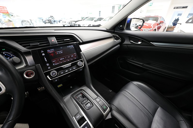 Honda Civic Sedan 1.6 i-DTEC 120hk Executive Premium