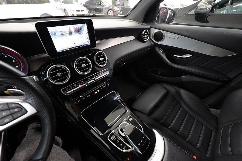 Mercedes-Benz GLC 250 d 4M 204hk AMG Sport Drag B-kamera