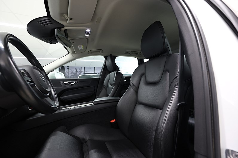 Volvo XC60 D4 190hk Inscription Keyless Värmare B-kamera Skinn