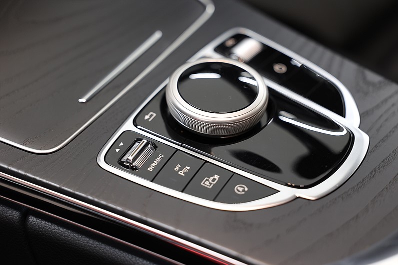 Mercedes-Benz C 200 T 184hk AMG Night Edition Digital Instr. Navi Drag