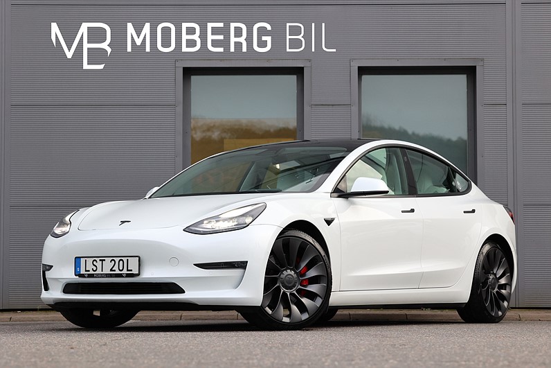 Tesla Model 3 Performance AWD Pano Premium AP Svensksåld