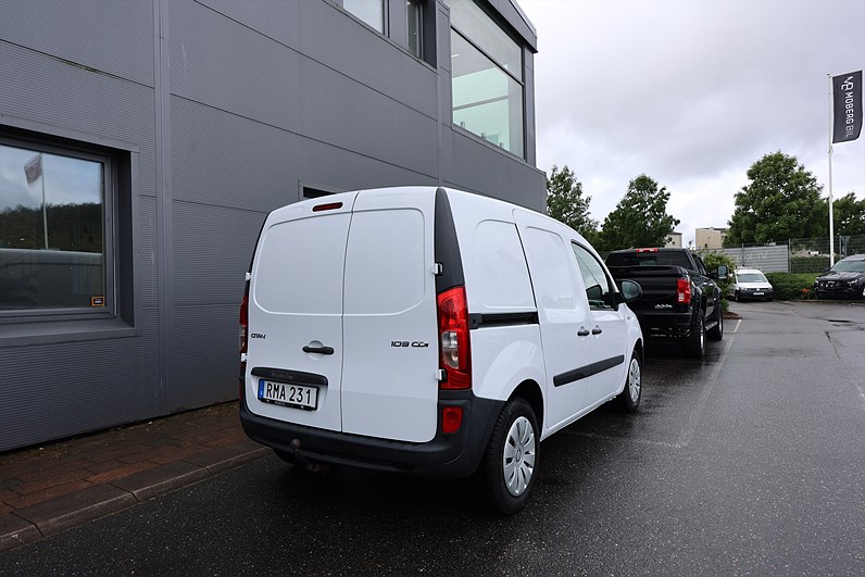 Mercedes-Benz Citan 109 1.5 CDI 90hk Drag 3-Sits Årskatt 1155:-